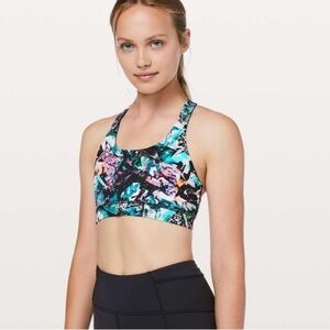 Lululemon sz 6 Time To Sweat Bra Crush Multicolor Sports Bra no pads great cond